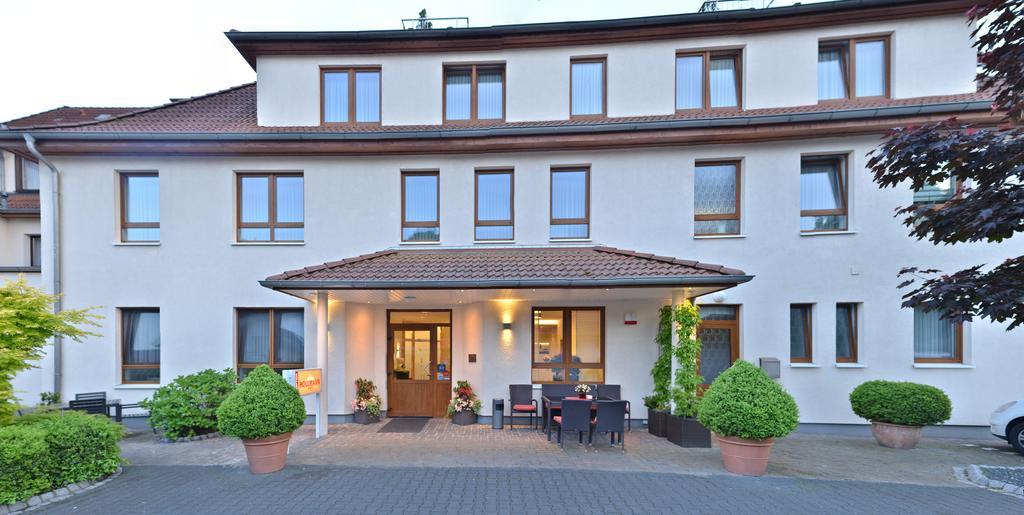 Hotel Hollmann Halle  Экстерьер фото